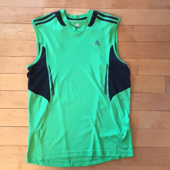 sleeveless soccer jersey